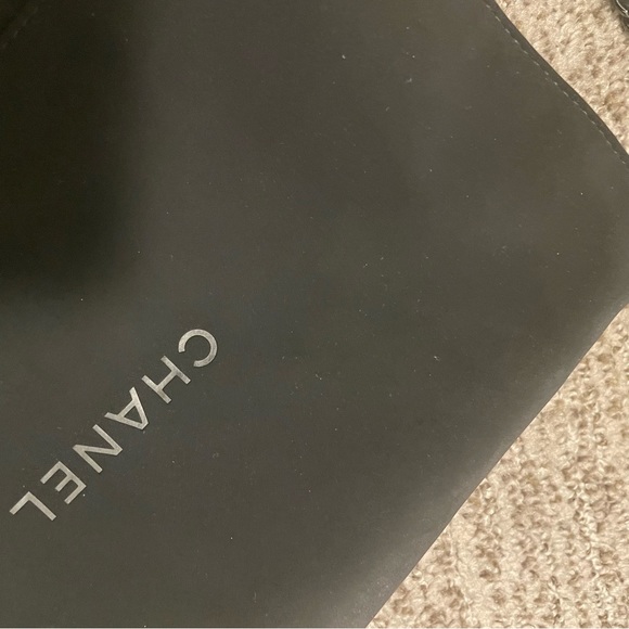 Chanel Wallet on Chain - Picture 9 of 13